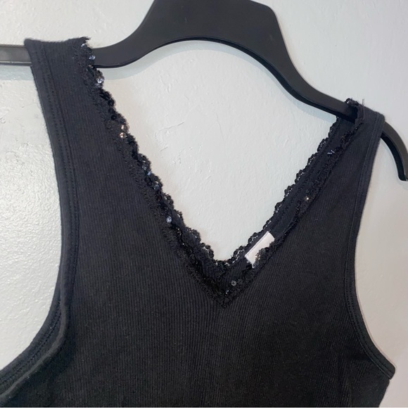 Ellemenno Sequin Black Layering Tank - Picture 2 of 4